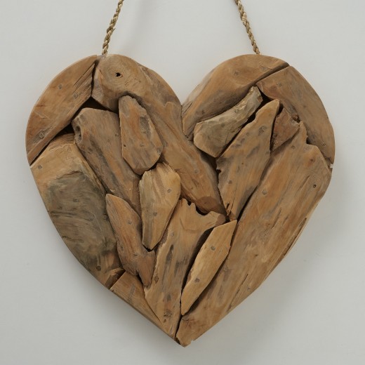 Decoratiune din lemn de tec Amelia Heart Natural, L38xl3xH36 cm
