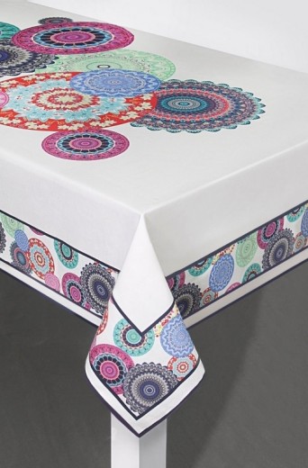 Fata de masa Malmo 140x220 cm Multicolor / Violet