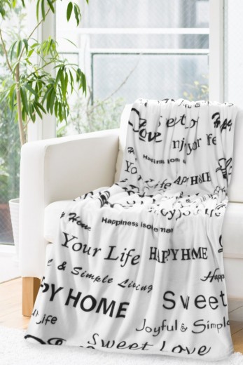 Patura Letters White / Black, 150 x 200 cm