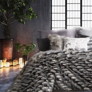 Cuvertura din blana ecologica Alvaro Black / Grey, 150 x 180 cm