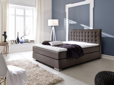 Pat tapitat cu piele ecologica Joe Boxspring Maro