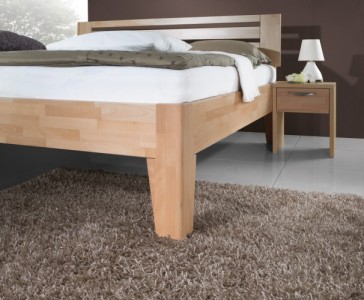 Noptiera din lemn de fag, cu 1 sertar Jukii, l40xA35xH48,5 cm