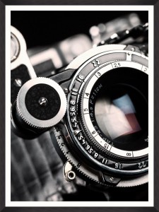 Tablou Framed Art Lens Closeup I 