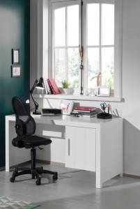 Masa de birou din lemn de pin si MDF cu 1 usa, pentru copii Erik Alb, L137xl70xH75 cm