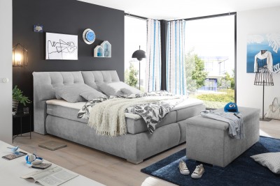 Pat tapitat cu stofa si lada de depozitare Brens 1 Boxspring Gri deschis, perne decorative si topper inclus, 200 x 180 cm