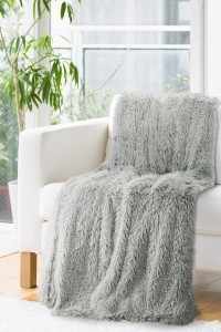 Patura din blana sintetica Lettie Light Grey, 170 x 210 cm