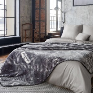 Patura Paula Pierre Cardin Grafit / Alb, 160 x 240 cm