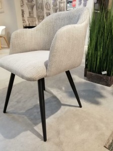 Scaun rotativ tapitat cu stofa si picioare metalice, Danez Roya 01 / Negru, l55xA63xH78 cm