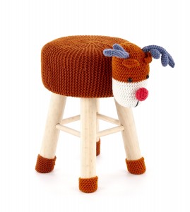 Taburet pentru copii tapitat cu stofa, cu picioare din lemn Donelle 3 Multicolour, Ø42xH29 cm