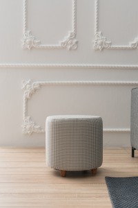 Taburet tapitat cu stofa, Begon Multicolor, Ø40xH40 cm